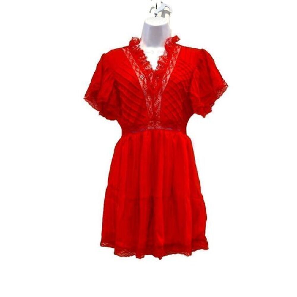 Women's SHORT RUFFLE SLEEVE V-NECK DETAILED ROMPER S,M AND L